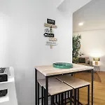 Cozy Apartment In Lisbon By Soulplaces