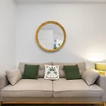 Cozy Apartment In Lisbon By Soulplaces